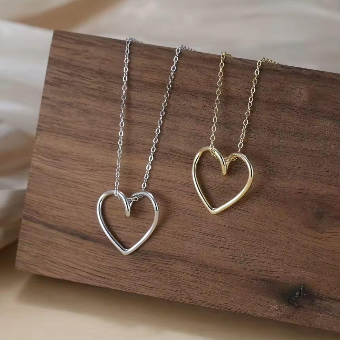 The Intertwined Heart Pendant - APN53