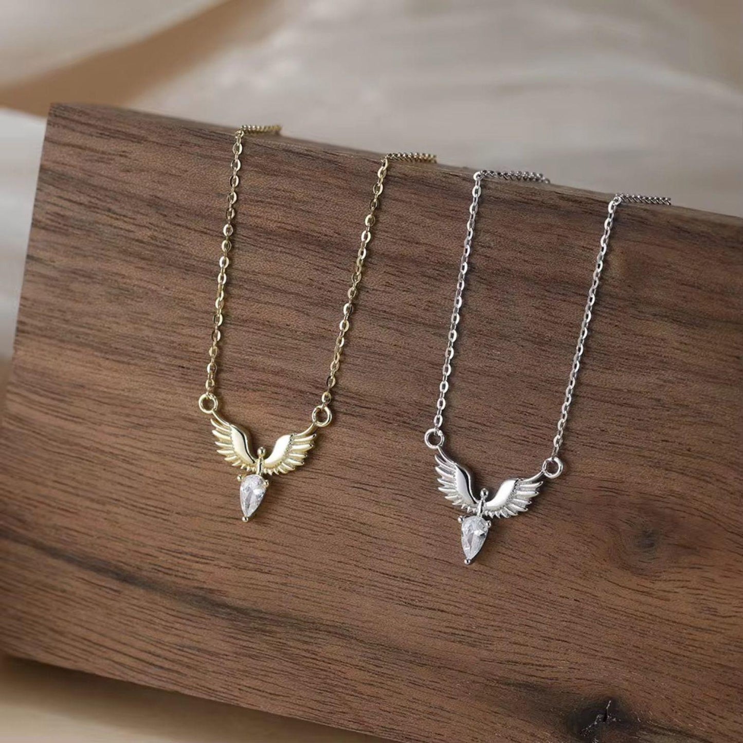 The Wing Choker Necklace - APN54 Gold