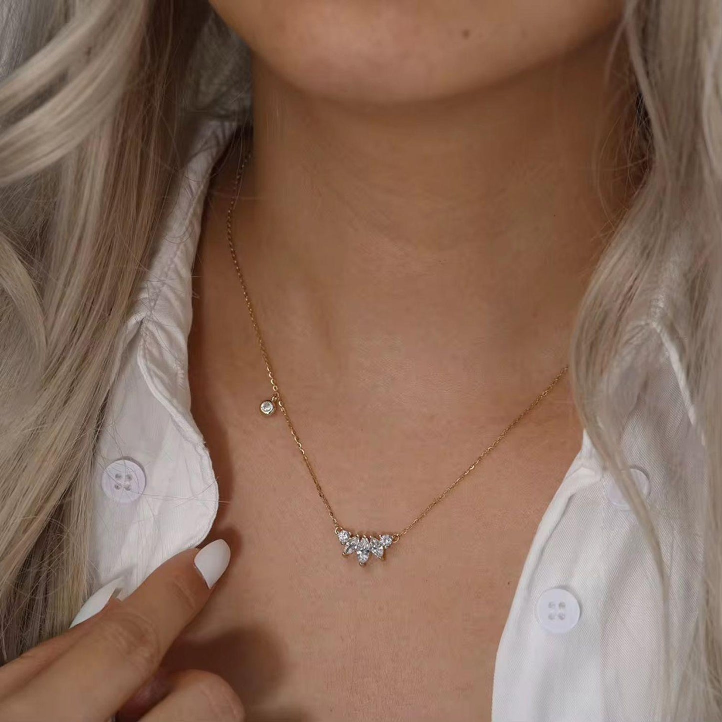 Dainty Simple Cubic Zirconia Pendant Necklace - APN46 Gold