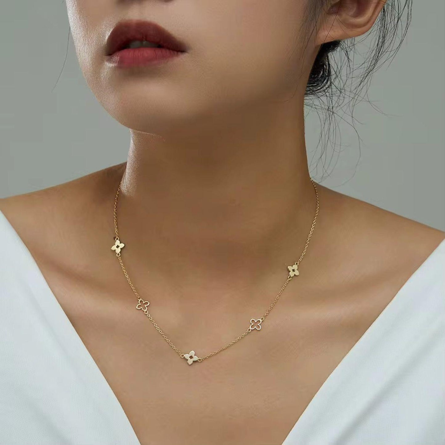 The Clover Bloom Necklace - APN56